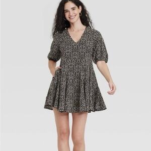 Universal Threads: Mini A Line Dress Women XS Black Printed Floral Swing Dress
